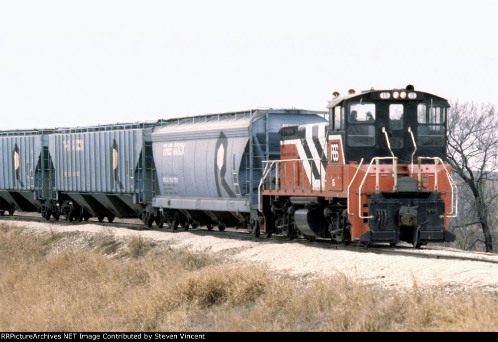 Rockdale Sandown & Southern MP15DC #15 pulls a cut of ROCK covered hoppers